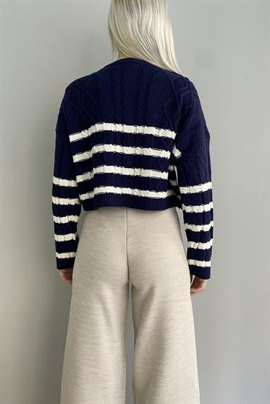 SAÇ ÖRGÜ ÇİZGİLİ CROP TRIKO KAZAK
