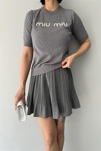 TAŞ DETAYLI AJURLU TRIKO