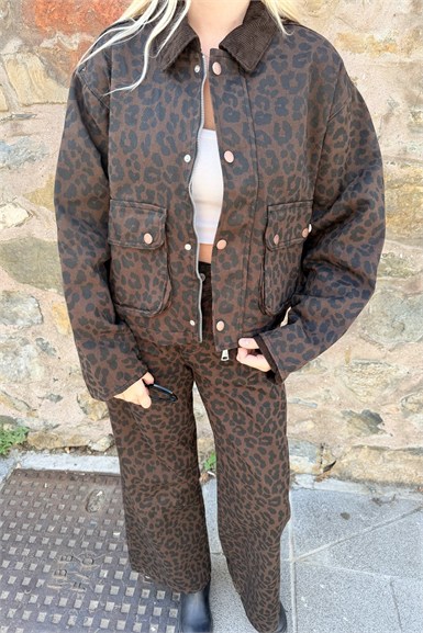LEOPAR DESEN KADİFE YAKA MONT
