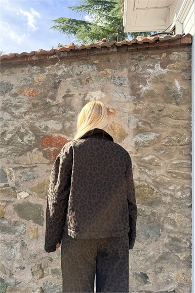 LEOPAR DESEN KADİFE YAKA MONT