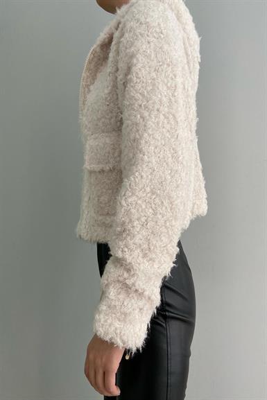 PELUŞ KAPŞONLU KISA MONT