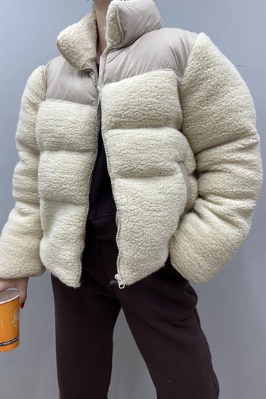 PELÜŞ MONT