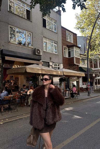 ŞAL YAKA ÇITÇIT DETAYLI KÜRK