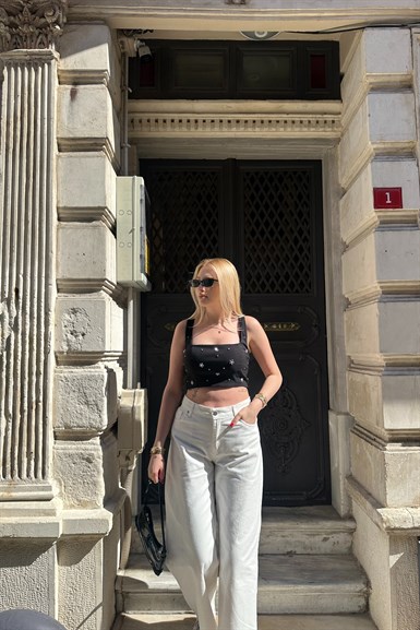 CEPLERİ NAKIŞLI PANTOLON