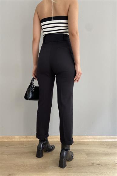 KEMERİ TEK PİLE DUBLE PAÇA PANTOLON
