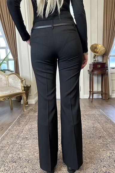 KEMERLİ DÜZ KESİM PANTOLON