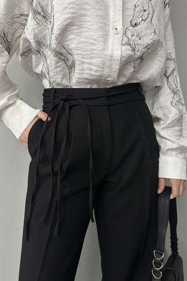 KEMERLİ GENİŞ PAÇA PANTOLON