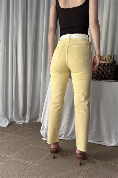 LİKRALI KEMERLI KOT PANTOLON