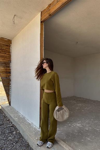 BİSİKLET YAKA SELANİK ÖRME BLUZ PANTOLON TAKIM