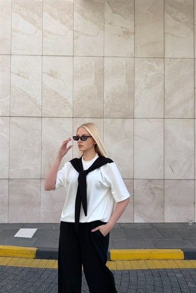 FULAR DETAYLI TSHIRT PANTOLON TAKIM