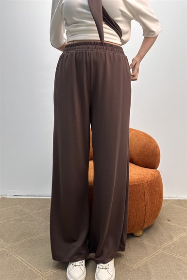 FULAR DETAYLI TSHIRT PANTOLON TAKIM