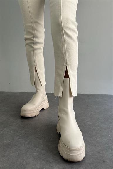 PAÇA YIRTMAÇ DETAY PANTOLON