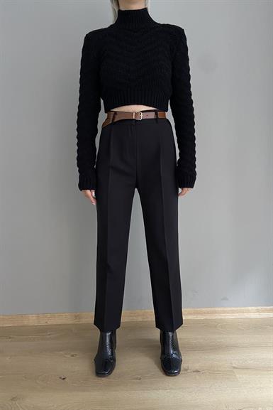 PAÇA YIRTMAÇLI KEMERLİ PANTALON