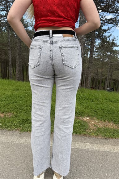 İSPANYOL PAÇA KEMERLİ KOT PANTOLON
