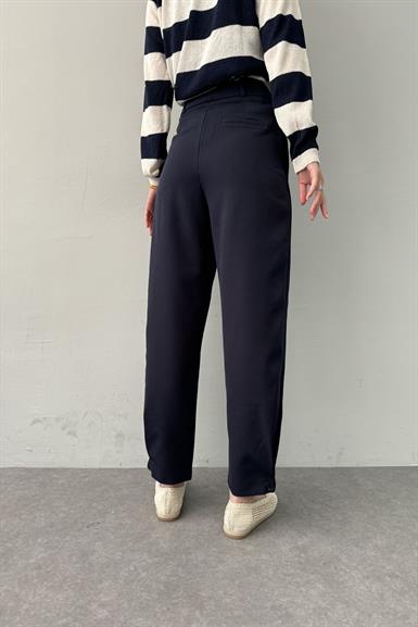 PİLE DETAYLI PANTOLON