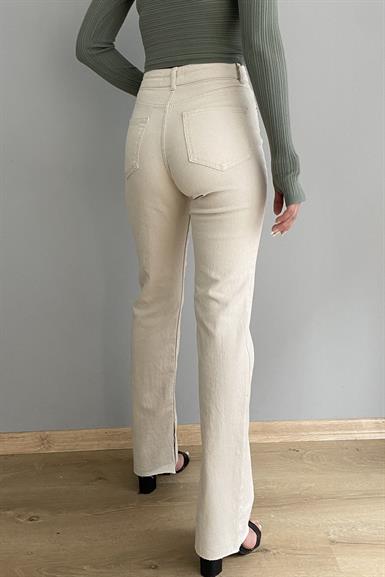YANI KESİK LİKRALI FLARE PANTOLON