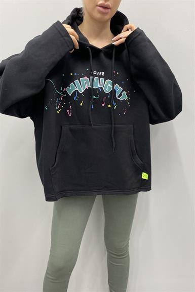BASKI DETAYLI KAPŞONLU SWEATSHIRT
