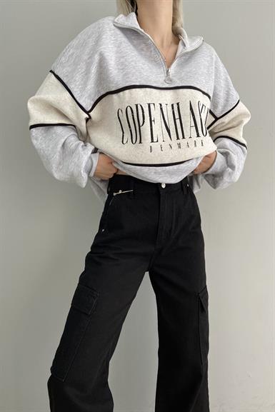 BASKILI OVERSİZE YARIM FERMUARLI SWEAT