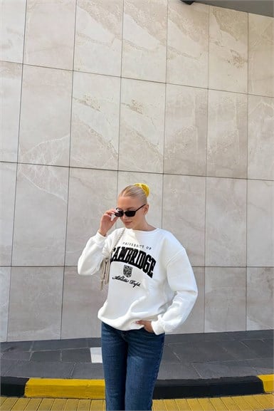 BİSİKLET YAKA BASKI VE NAKIŞ DETAY SWEATSHIRT