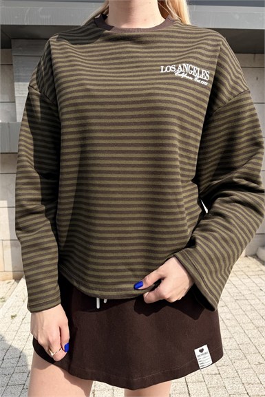 BİSİKLET YAKA ÇİZGİ VE BASKI DETAY SWEAT