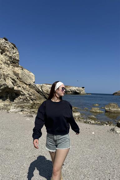 BİSİKLET YAKA CROP SWEATSHIRT