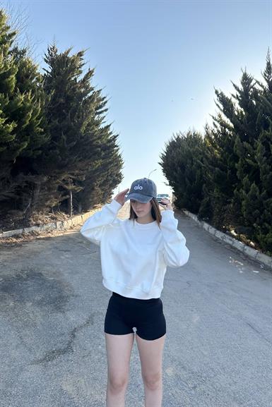 BİSİKLET YAKA CROP SWEATSHIRT