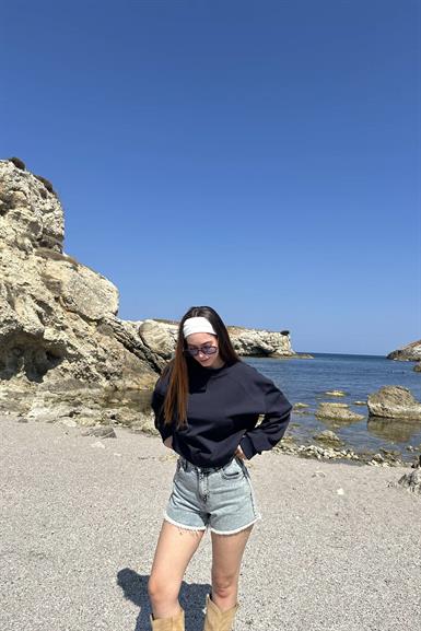 BİSİKLET YAKA CROP SWEATSHIRT