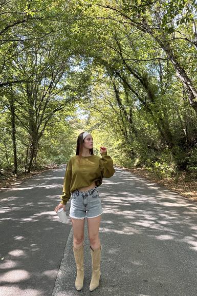 BİSİKLET YAKA CROP SWEATSHIRT
