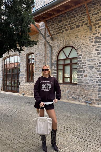 BİSİKLET YAKA NAKIŞ DETAYLI SWEATSHIRT