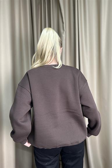 BİSİKLET YAKA NAKIŞ DETAYLI SWEAT