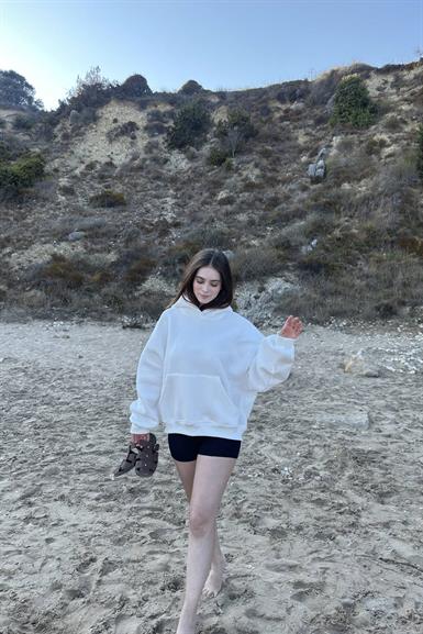 KAPŞONLU CEPLİ SWEATSHIRT