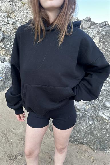 KAPŞONLU CEPLİ SWEATSHIRT