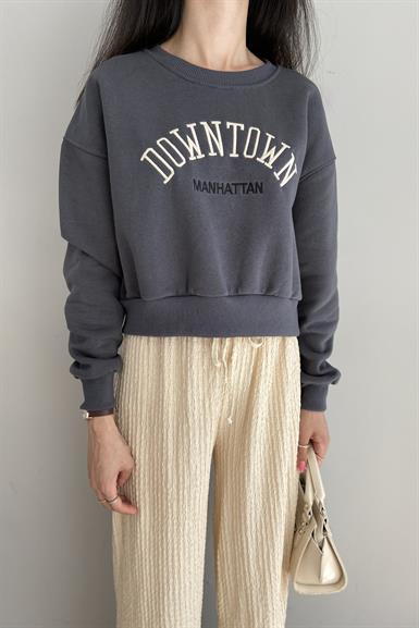 NAKIŞ DETAYLI CROP SWEAT
