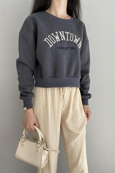 NAKIŞ DETAYLI CROP SWEAT