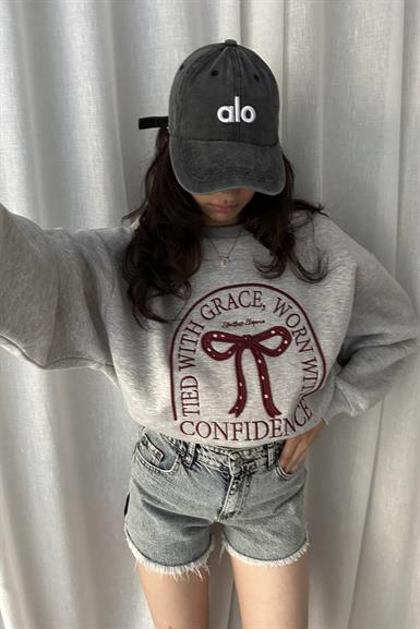 NAKIŞ DETAYLI SWEATSHIRT