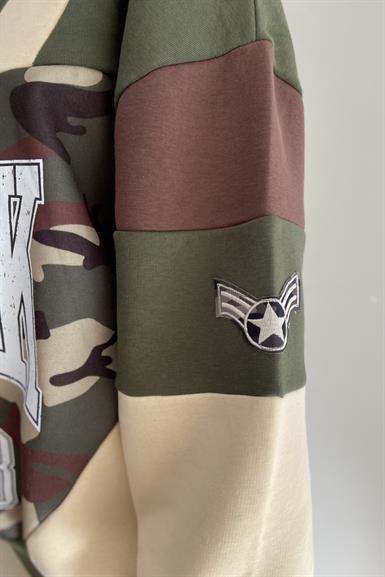 PATCHWORK BASKILI SWEATSHIRT
