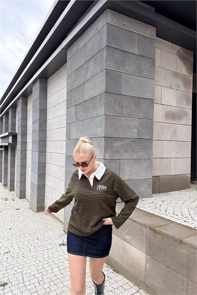 POLO YAKA ÇİZGİ VE NAKIŞ DETAY SWEAT