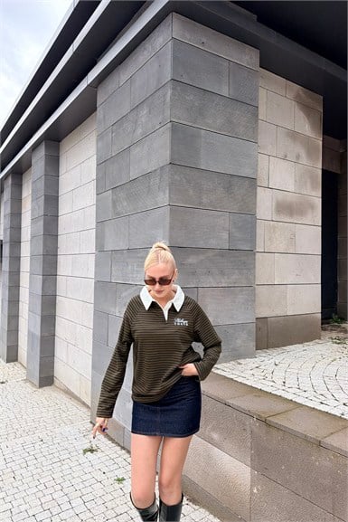 POLO YAKA ÇİZGİ VE NAKIŞ DETAY SWEAT