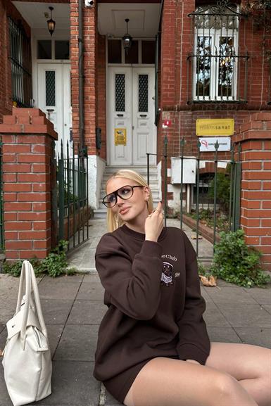SWEATSHIRT