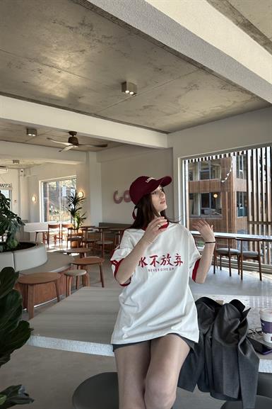 BASKI DETAYLI TSHIRT