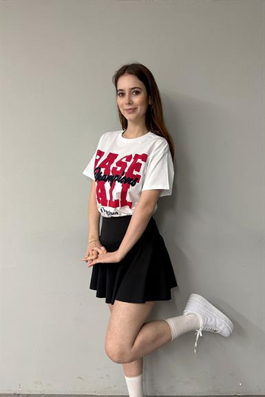 BASKI VE NAKIŞ DETAYLI TSHIRT