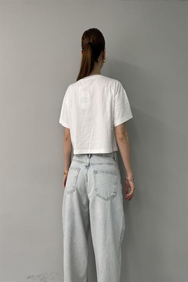 BASKI VE NAKIŞ DETAY CROP TSHIRT