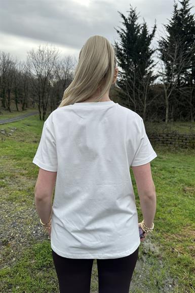 BASKI VE NAKIŞ DETAYLI TSHIRT