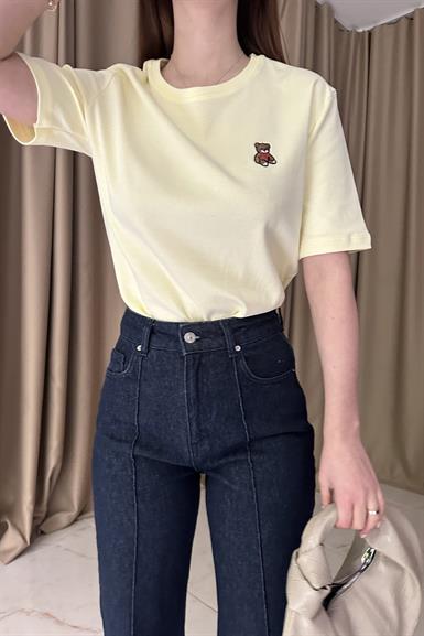 BİSİKLET YAKA AYICIK NAKIŞLI TSHIRT