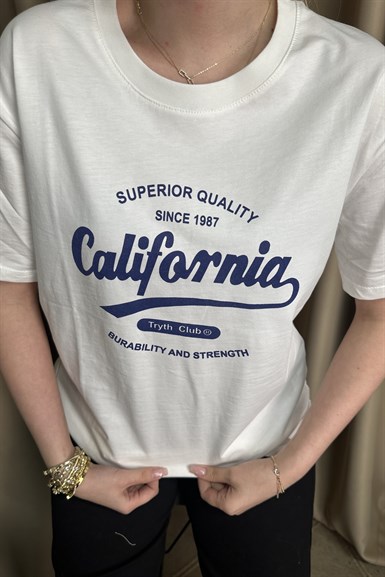 BİSİKLET YAKA BASKI VE NAKIŞ DETAYLI TSHIRT