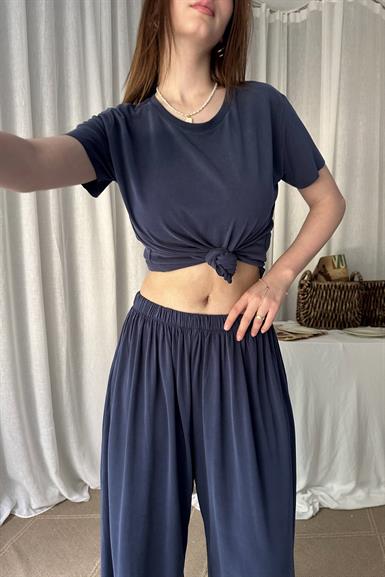 BİSİKLET YAKA DİKİŞSİZ MODAL TSHIRT