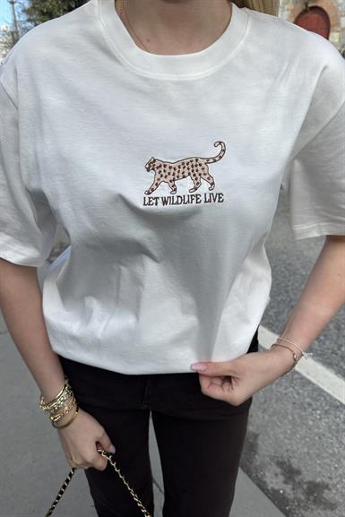 BİSİKLET YAKA NAKIŞ DETAYLI TSHIRT