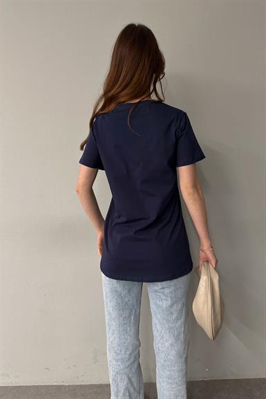 BİSİKLET YAKA NAKIŞ DETAYLI TSHIRT