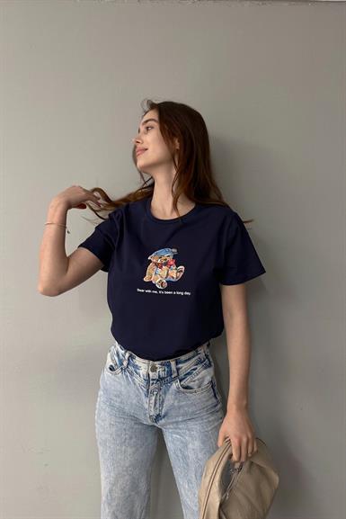 BİSİKLET YAKA NAKIŞ DETAYLI TSHIRT