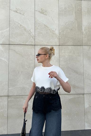 BİSKLET YAKA ALTI DANTEL DETAY TSHIRT